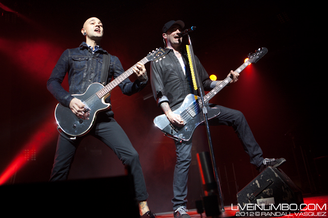 Hedley @ Barrie Molson Centre