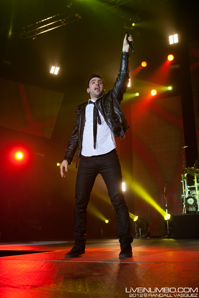 Hedley @ Barrie Molson Centre