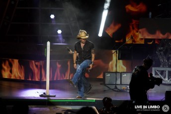 Jason Aldean at Molson Canadian Amphitheatre