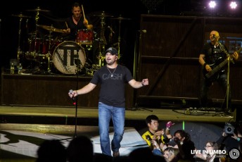 Tyler Farr at Molson Canadian Amphitheatre