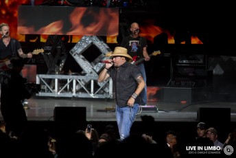 Jason Aldean at Molson Canadian Amphitheatre