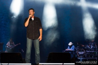 Blake Shelton at Boots and Hearts, 2014