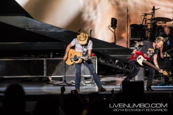 Jason Aldean at Molson Canadian Amphitheatre
