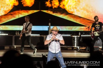 Jason Aldean at Molson Canadian Amphitheatre