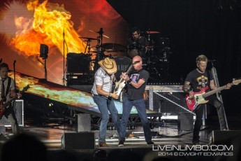 Jason Aldean at Molson Canadian Amphitheatre