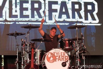 Tyler Farr at Boots and Hearts, 2014