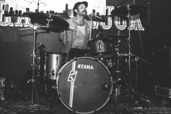 King Tuff at the Hard Luck Bar
