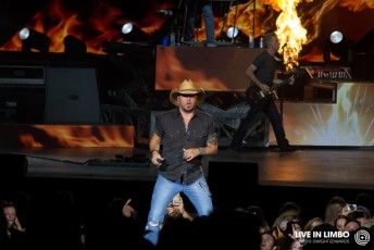Jason Aldean at Molson Canadian Amphitheatre