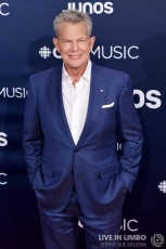 David Foster_Humanitarian Award_2019