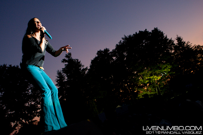 sara evans photos