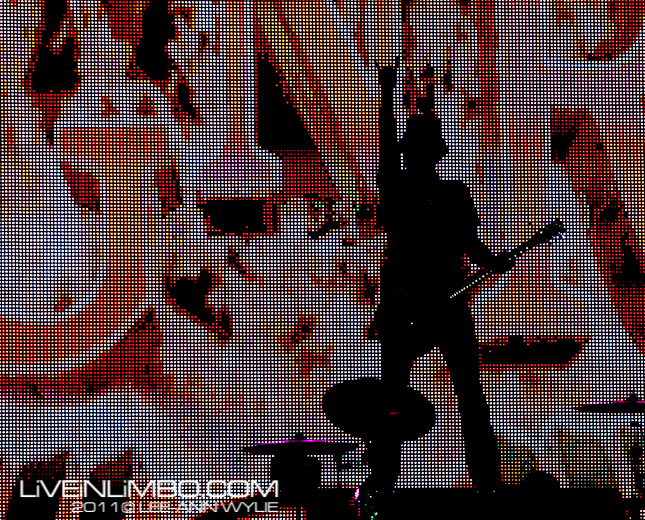 Guns N' Roses at Copps Coliseum Hamilton Concert Photos