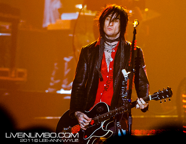 Guns N' Roses at Copps Coliseum Hamilton Concert Photos