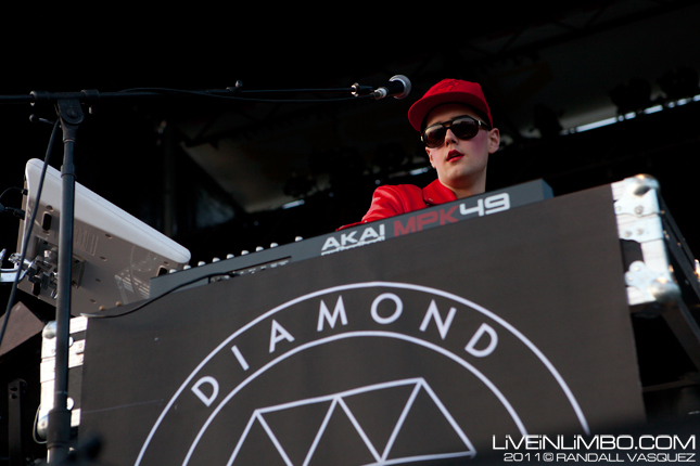 Diamond Rings at Echo Beach