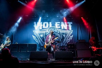 ViolentSoho_Groovinthemoo2017-6