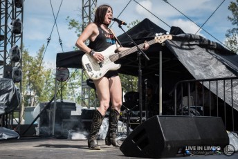 Nice Horse - Boots and Hearts