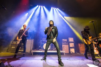 Gary Cherone (Extreme), Joe Perry (Aerosmith) & Robert DeLeo (St