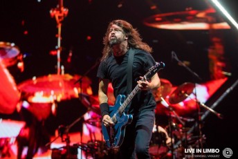 2-FooFighters_RogersCentre-9823
