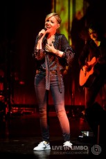 Dido Performs in Toronto