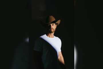 Chapter One Leterture Rivew Dustin Lynch Calls Up Ashley Cooke For