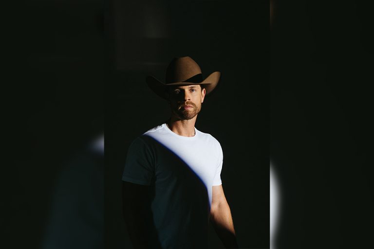 Chapter One Leterture Rivew Dustin Lynch Calls Up Ashley Cooke For